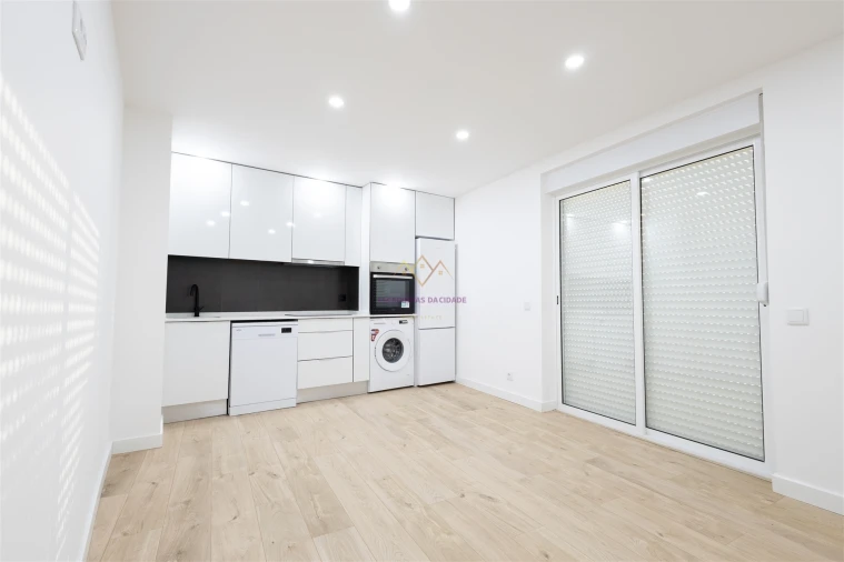 Apartamento T3 para Venda em Alverca do Ribatejo e Sobralinho Foto 3
