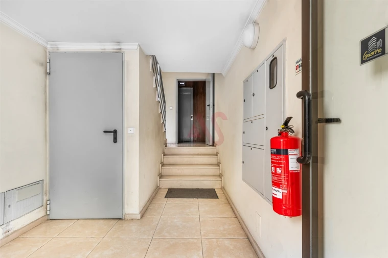Apartamento T2 para Venda em Caldas de Vizela (São Miguel e São João) Foto 4