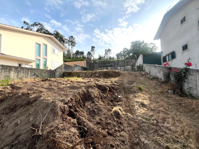 Terreno para Venda em Fornelo e Vairão Foto 3