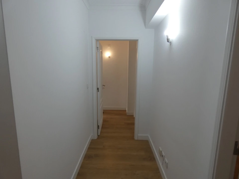 Apartamento T3 para Venda em São Domingos de Benfica Foto 7
