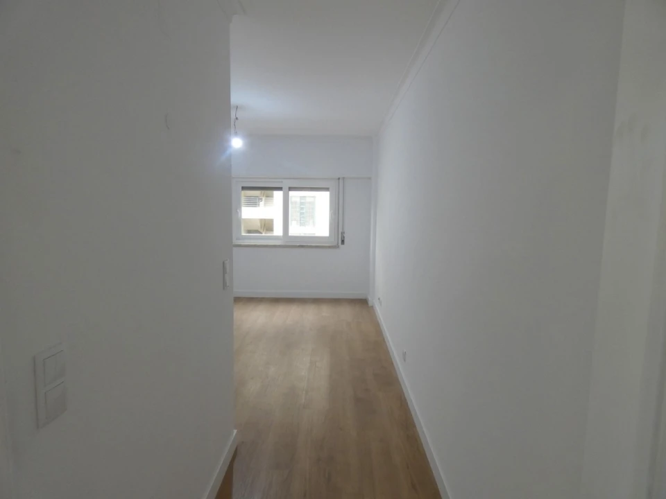 Apartamento T3 para Venda em São Domingos de Benfica Foto 22