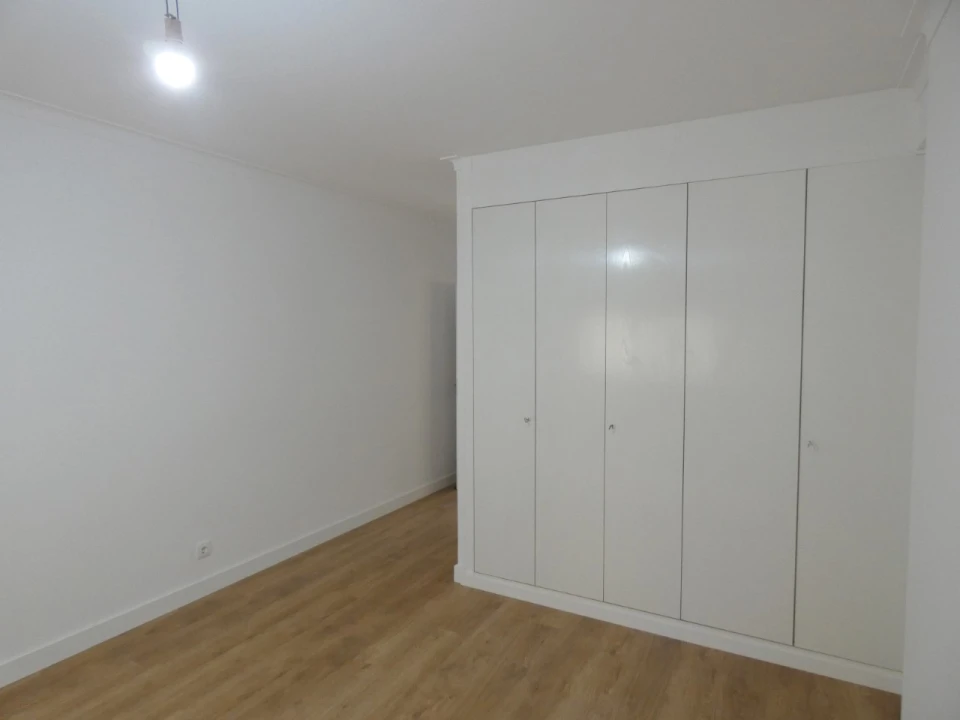 Apartamento T3 para Venda em São Domingos de Benfica Foto 25