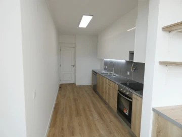 Apartamento T3 para Venda em São Domingos de Benfica