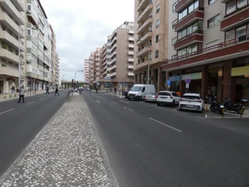 Apartamento T3 para Venda em São Domingos de Benfica