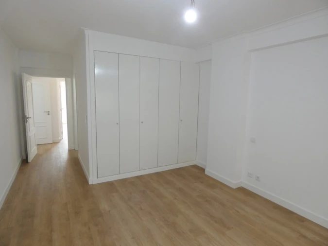 Apartamento T3 para Venda em São Domingos de Benfica Foto 24