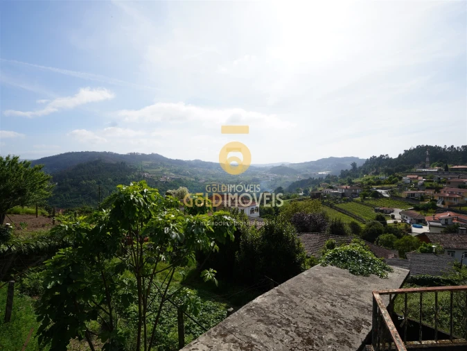 Moradia T2 para Venda em Souselo Foto 11
