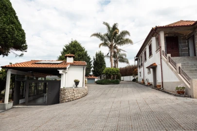 Moradia T5 para Venda em Figueiro