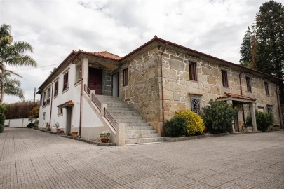 Moradia T5 para Venda em Figueiro