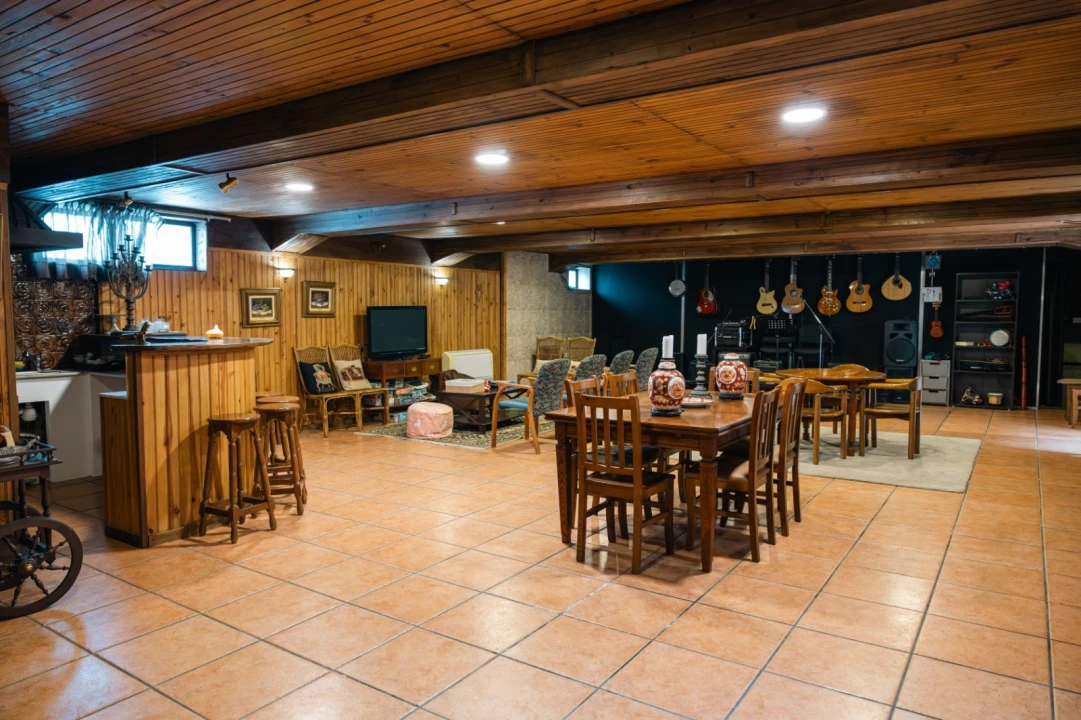 Moradia T5 para Venda em Figueiro Foto 23