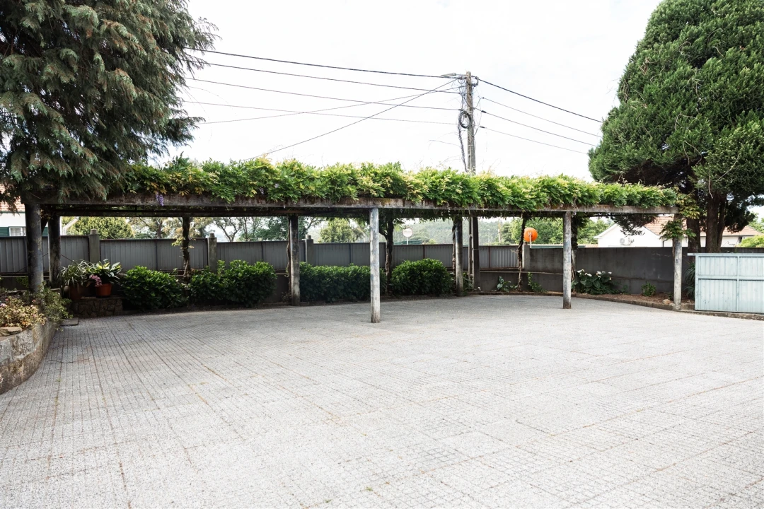 Moradia T5 para Venda em Figueiro Foto 41
