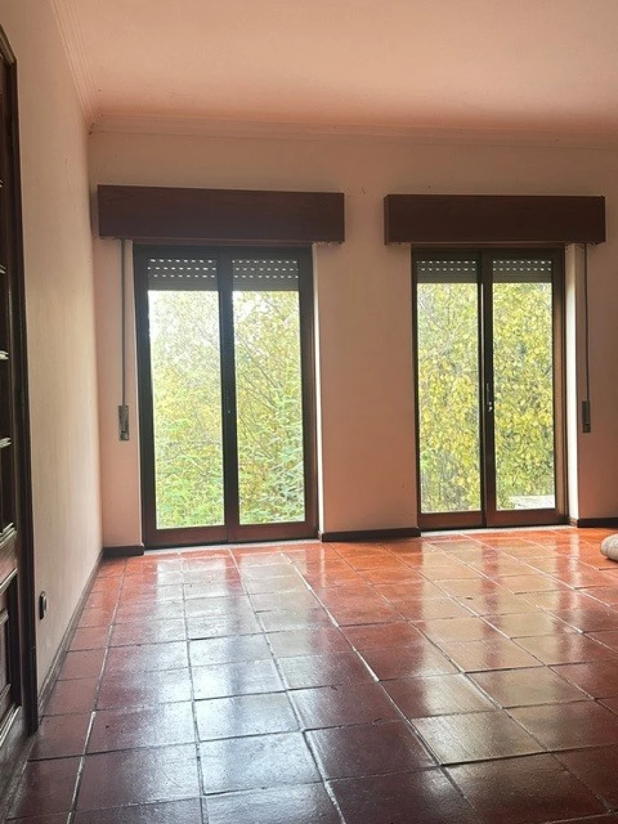 Moradia T4 para Venda em Barreiros e Cepões Foto 11
