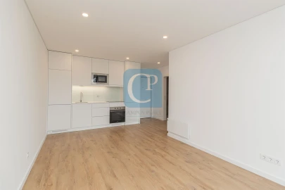 Apartamento T1 para Arrendamento em Pedrouços