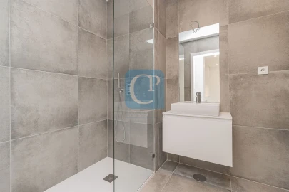 Apartamento T1 para Arrendamento em Pedrouços