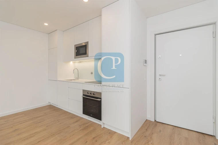 Apartamento T1 para Arrendamento em Pedrouços Foto 2