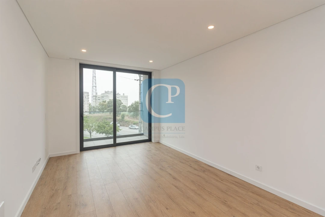 Apartamento T1 para Arrendamento em Pedrouços Foto 10