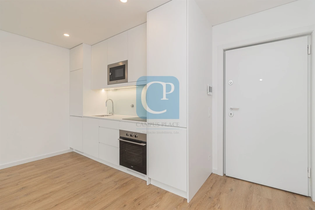 Apartamento T1 para Arrendamento em Pedrouços Foto 2