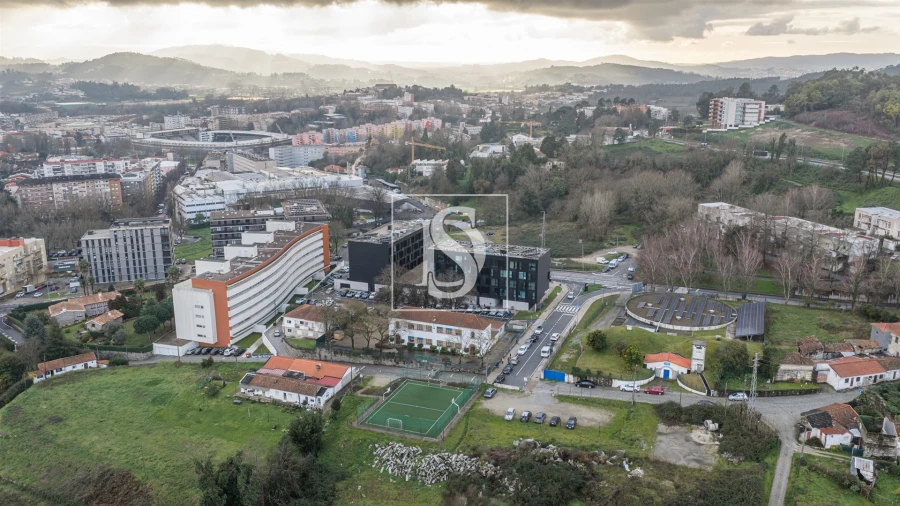 Apartamento T1 para Arrendamento em Azurem Foto 19