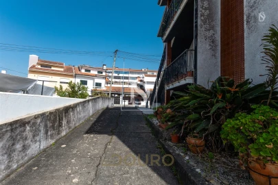 Moradia T4 para Venda em Avintes