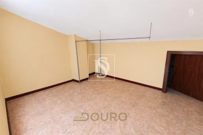 Moradia T4 para Venda em Avintes