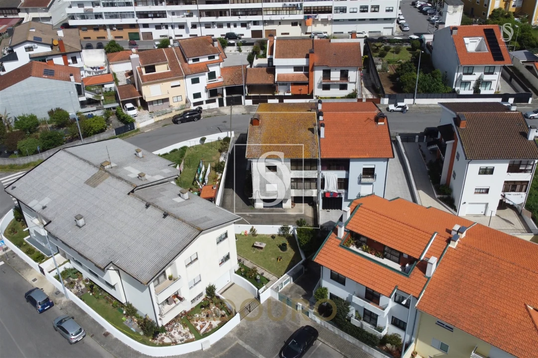 Moradia T4 para Venda em Avintes Foto 35