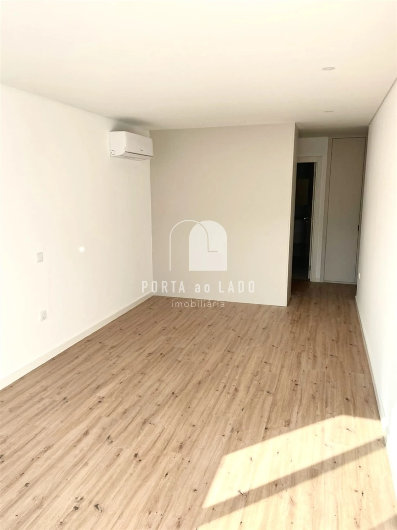 Apartamento T2 para Venda em Canidelo Foto 5