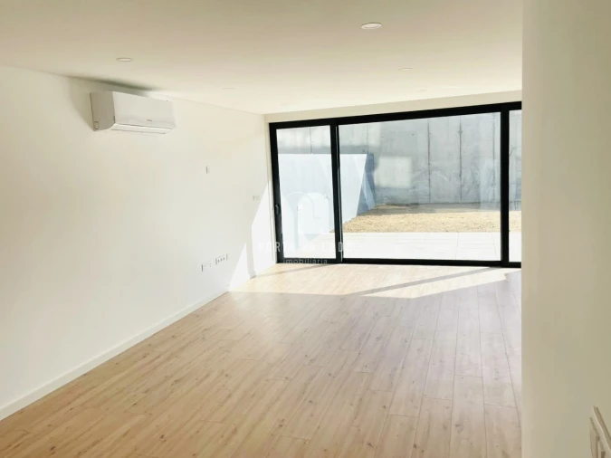 Apartamento T2 para Venda em Canidelo Foto 2