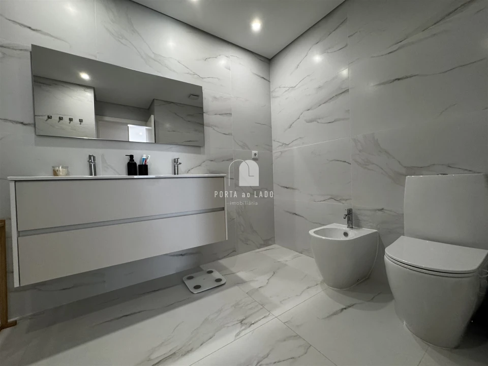 Apartamento T2 para Venda em Canidelo Foto 19