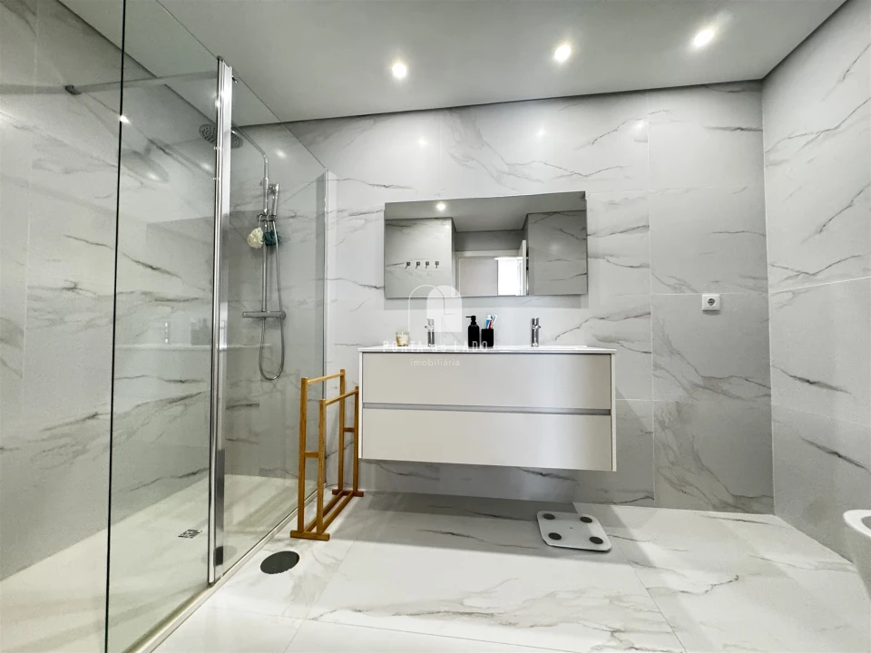 Apartamento T2 para Venda em Canidelo Foto 18