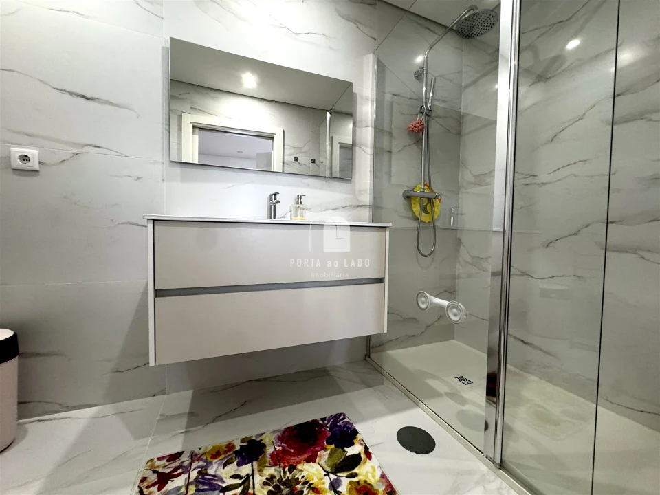 Apartamento T2 para Venda em Canidelo Foto 23