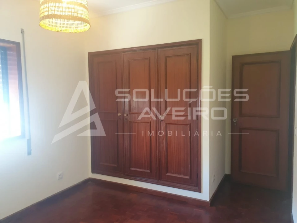 Apartamento T2 para Arrendamento em Glória e Vera Cruz Foto 9