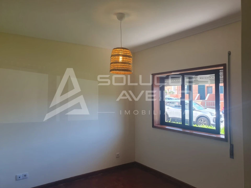 Apartamento T2 para Arrendamento em Glória e Vera Cruz Foto 12