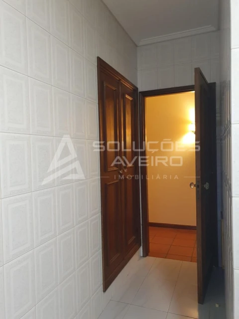 Apartamento T2 para Arrendamento em Glória e Vera Cruz