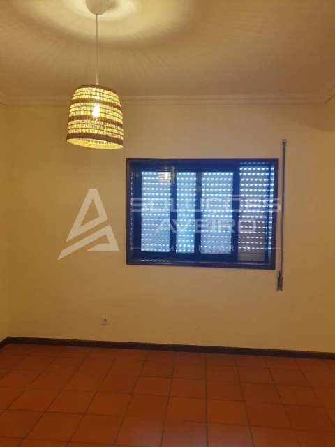 Apartamento T2 para Arrendamento em Glória e Vera Cruz