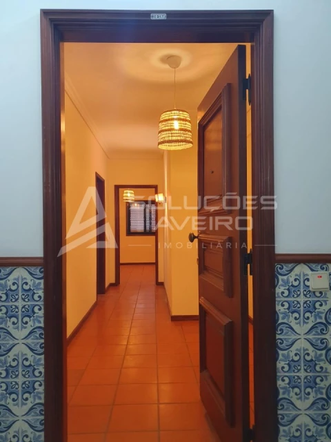 Apartamento T2 para Arrendamento em Glória e Vera Cruz