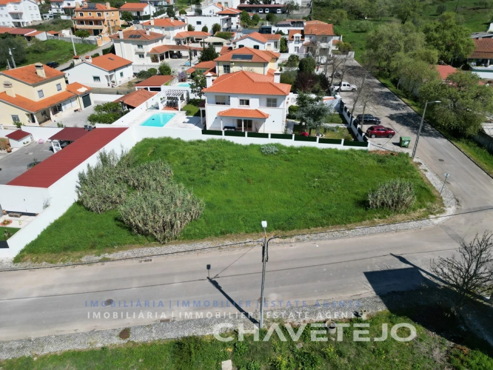 Terreno para Venda em São João Baptista e Santa Maria dos Olivais Foto 10