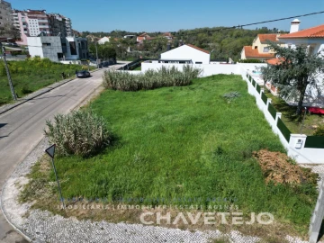 Terreno para Venda em São João Baptista e Santa Maria dos Olivais