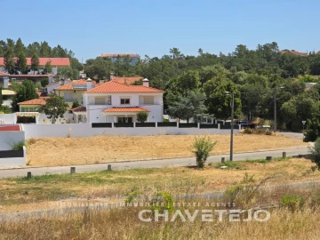 Terreno para Venda em São João Baptista e Santa Maria dos Olivais