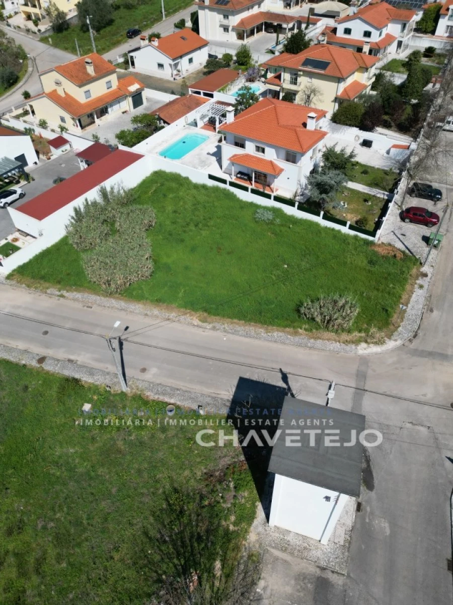 Terreno para Venda em São João Baptista e Santa Maria dos Olivais Foto 11