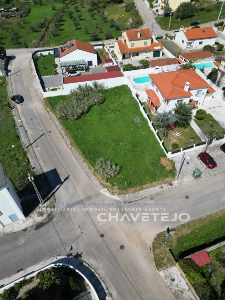 Terreno para Venda em São João Baptista e Santa Maria dos Olivais Foto 12