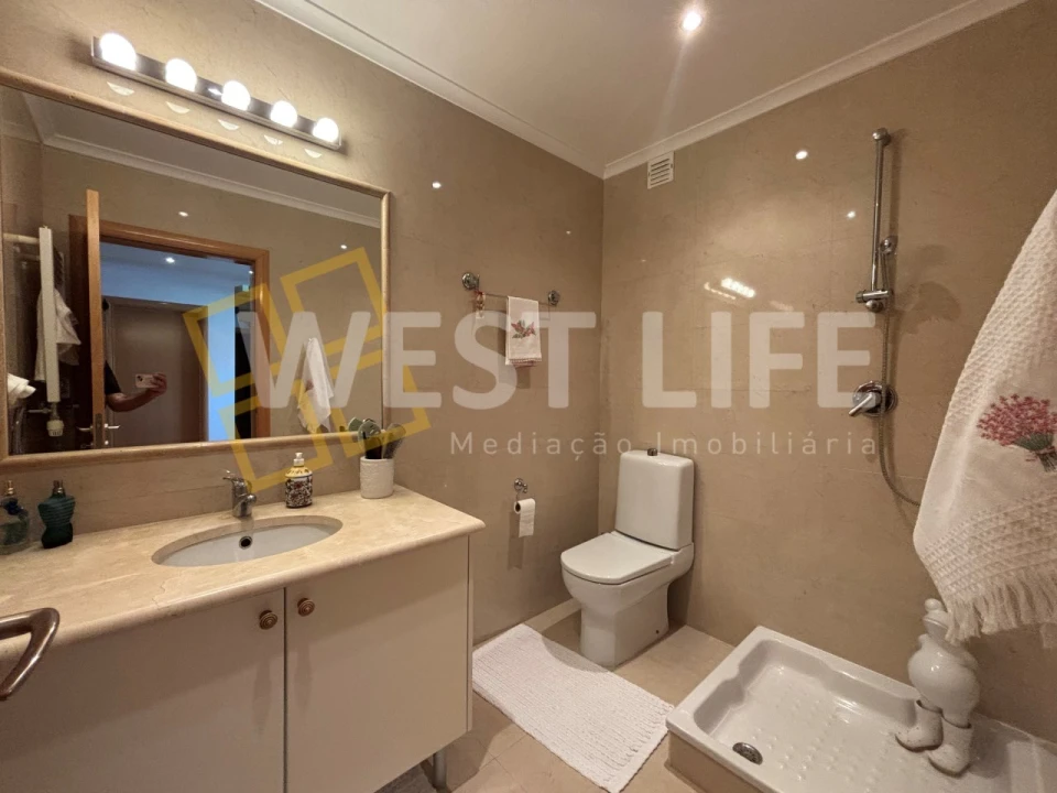 Apartamento T4 para Venda em Mafra Foto 23