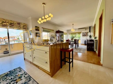 Apartamento T4 para Venda em Mafra