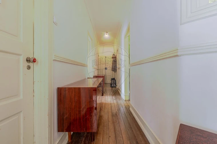 Apartamento T6 para Venda em Avenidas Novas Foto 6