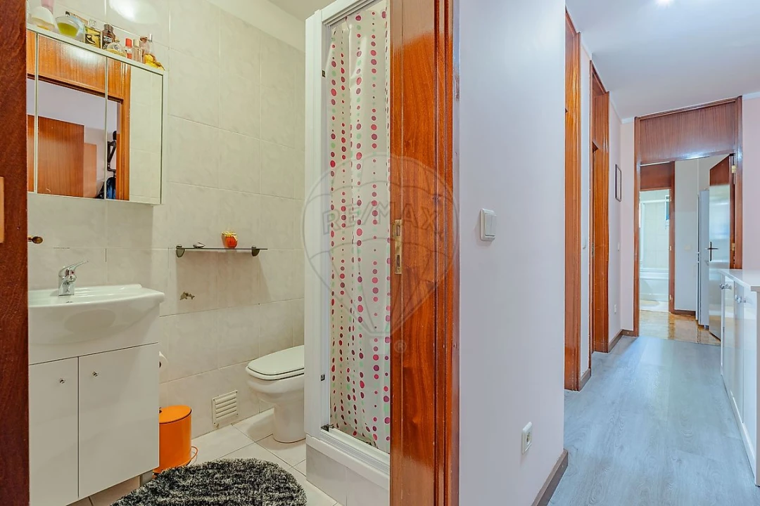 Apartamento T3 para Venda em Avintes Foto 13