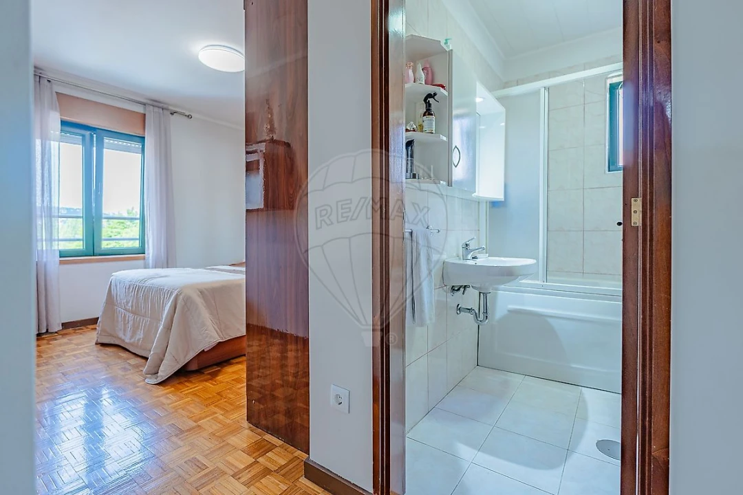 Apartamento T3 para Venda em Avintes Foto 23