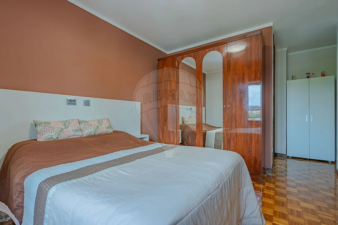 Apartamento T3 para Venda em Avintes Foto 21