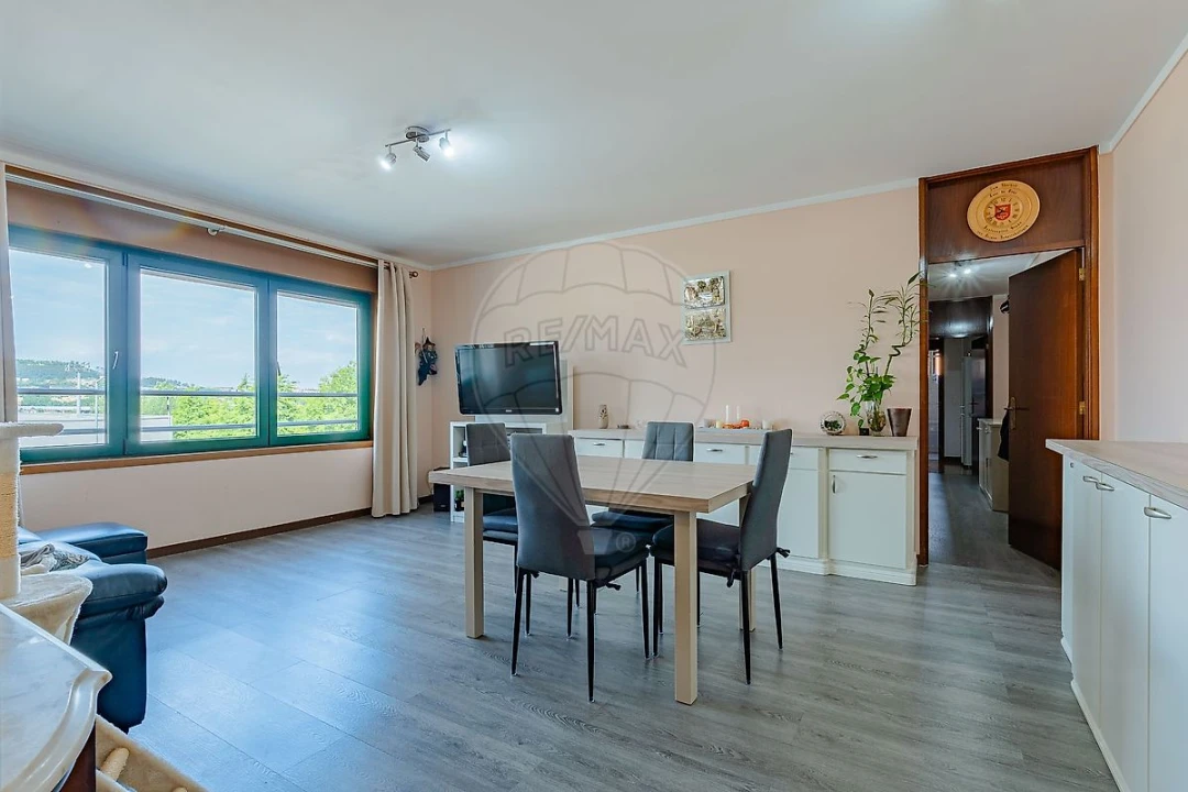 Apartamento T3 para Venda em Avintes Foto 7