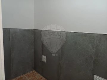 Apartamento T1 para Arrendamento em Benfica