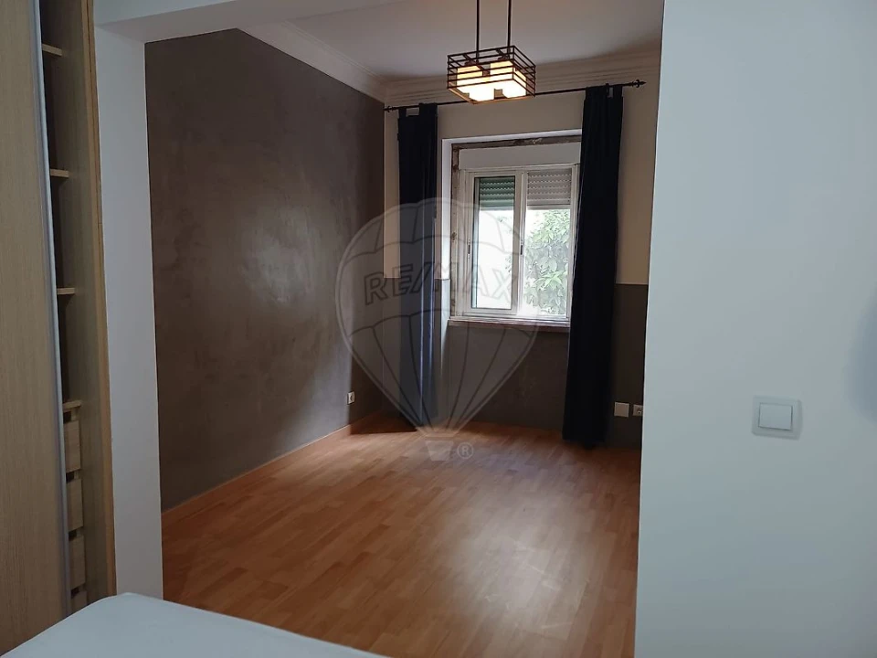 Apartamento T1 para Arrendamento em Benfica Foto 11