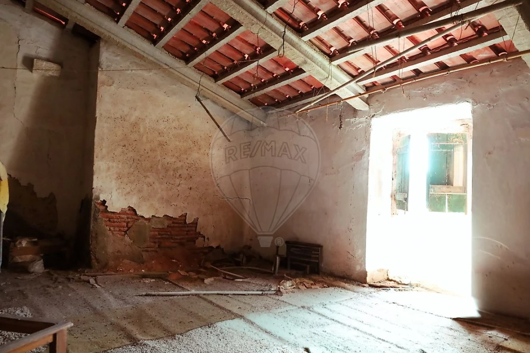 Moradia T2 para Venda em Ribafria e Pereiro de Palhacana Foto 3