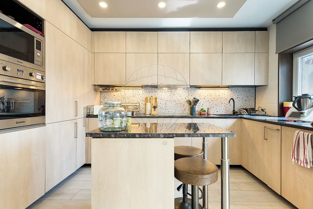 Apartamento T2 para Venda em Póvoa de Santa Iria e Forte da Casa Foto 1